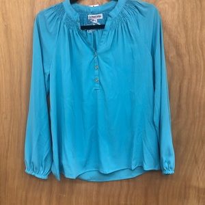 Buckhead Betty blue top
